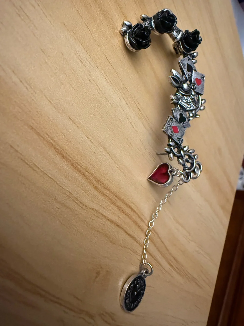 “Hot Topic” Silver Ear Cuff Alice in Wonderland Official Lewis Carroll